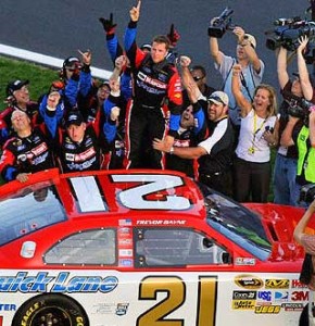 Trevor Bayne Wins 2011 Daytona 500