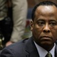 <!-- AddThis Sharing Buttons above -->
                <div class="addthis_toolbox addthis_default_style " addthis:url='http://newstaar.com/watch-live-streaming-video-jury-deliberates-over-verdict-today-in-the-dr-conrad-murray-trial-over-the-death-of-michael-jackson/354673/'   >
                    <a class="addthis_button_facebook_like" fb:like:layout="button_count"></a>
                    <a class="addthis_button_tweet"></a>
                    <a class="addthis_button_pinterest_pinit"></a>
                    <a class="addthis_counter addthis_pill_style"></a>
                </div>With the closing arguments completed, the jury has begun its deliberation in the manslaughter trial for Dr.Conrad Murray. The jury is trying to return a verdict for the doctor accused of the death of pop-singer Michael Jackson. We will carry the reading of the jury’s […]<!-- AddThis Sharing Buttons below -->
                <div class="addthis_toolbox addthis_default_style addthis_32x32_style" addthis:url='http://newstaar.com/watch-live-streaming-video-jury-deliberates-over-verdict-today-in-the-dr-conrad-murray-trial-over-the-death-of-michael-jackson/354673/'  >
                    <a class="addthis_button_preferred_1"></a>
                    <a class="addthis_button_preferred_2"></a>
                    <a class="addthis_button_preferred_3"></a>
                    <a class="addthis_button_preferred_4"></a>
                    <a class="addthis_button_compact"></a>
                    <a class="addthis_counter addthis_bubble_style"></a>
                </div>